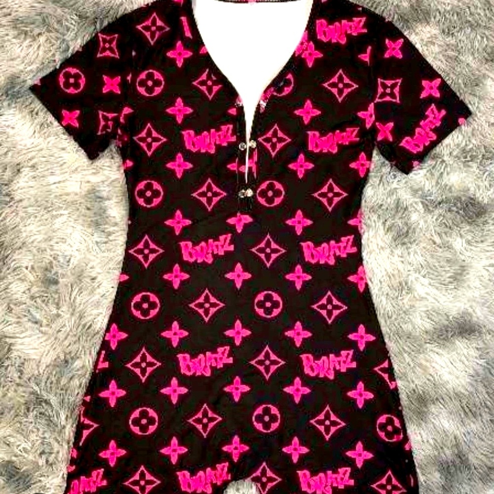 Bratz Onesies multiple sizes available (3-Sm; 2-Med)
